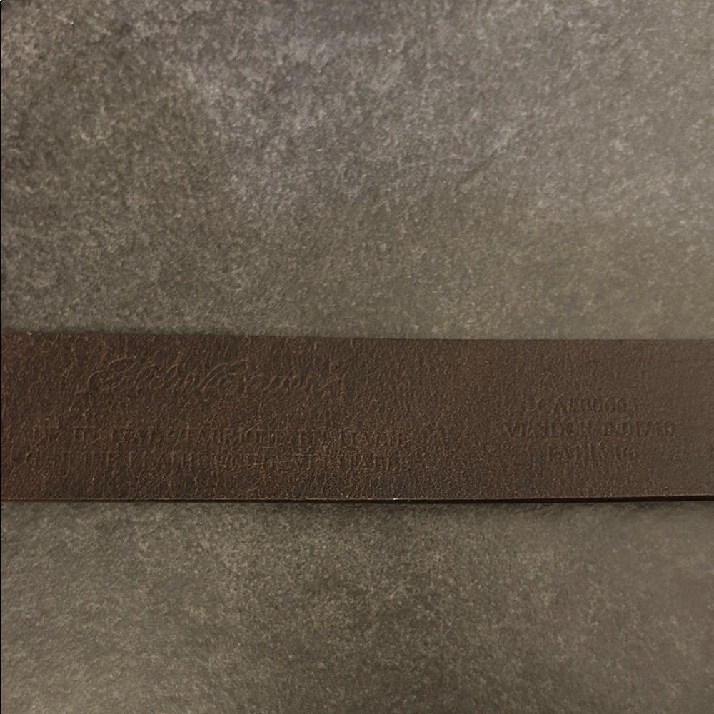 ๐ 2/$18 Eddie Bauer Brown Leather Belt with Brass-tone Horseshoe Buckle 41 in - Picture 5 of 6